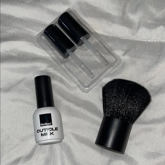 Nailboo Dip Powder Kit - Assorted Colors - Picture 3 of 5